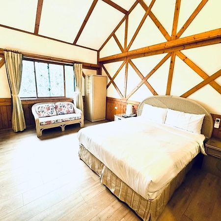 Ivy Motel Чиай Сити Екстериор снимка