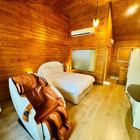 Ivy Motel Чиай Сити Екстериор снимка
