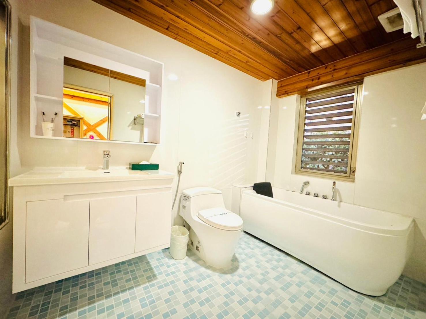 Ivy Motel Чиай Сити Екстериор снимка